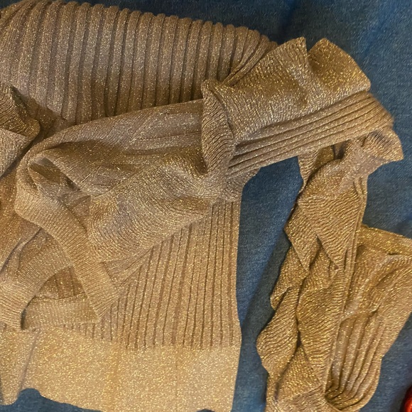 Joie XXS Gold top party festive mermaid sleeves - Picture 12 of 12